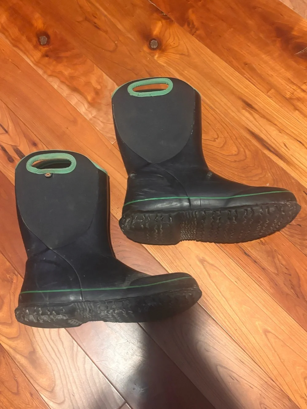 BOGS Black and Green Kids Waterproof Winter Snow Boots